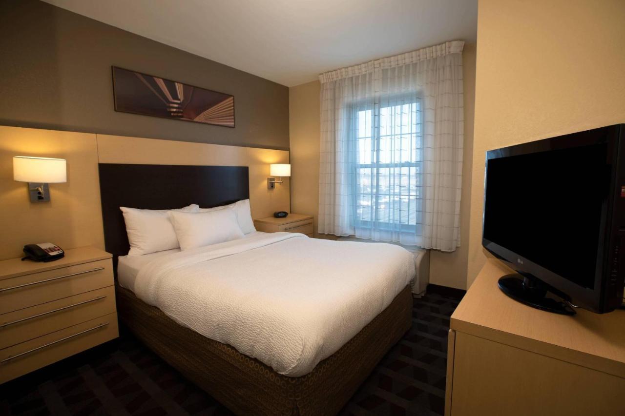 Towneplace Suites Republic Airport Long Island Farmingdale Eksteriør billede